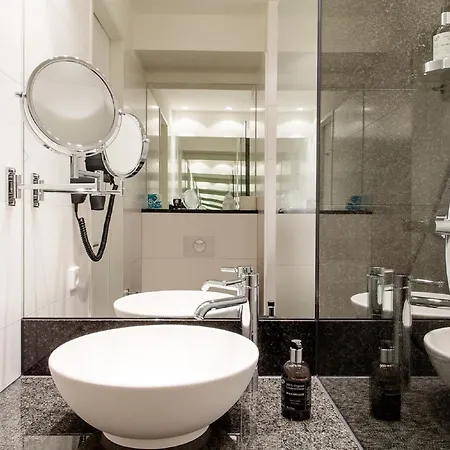 ホテル One Stuttgart-hauptbahnhof シュトゥットガルト