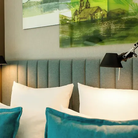 One Stuttgart-hauptbahnhof 3*