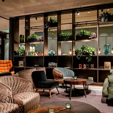 Hotel One Stuttgart-hauptbahnhof 3*